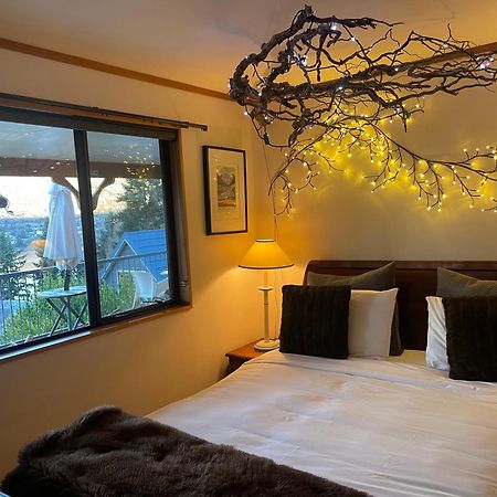 The Embassy B&B Queenstown Exterior foto