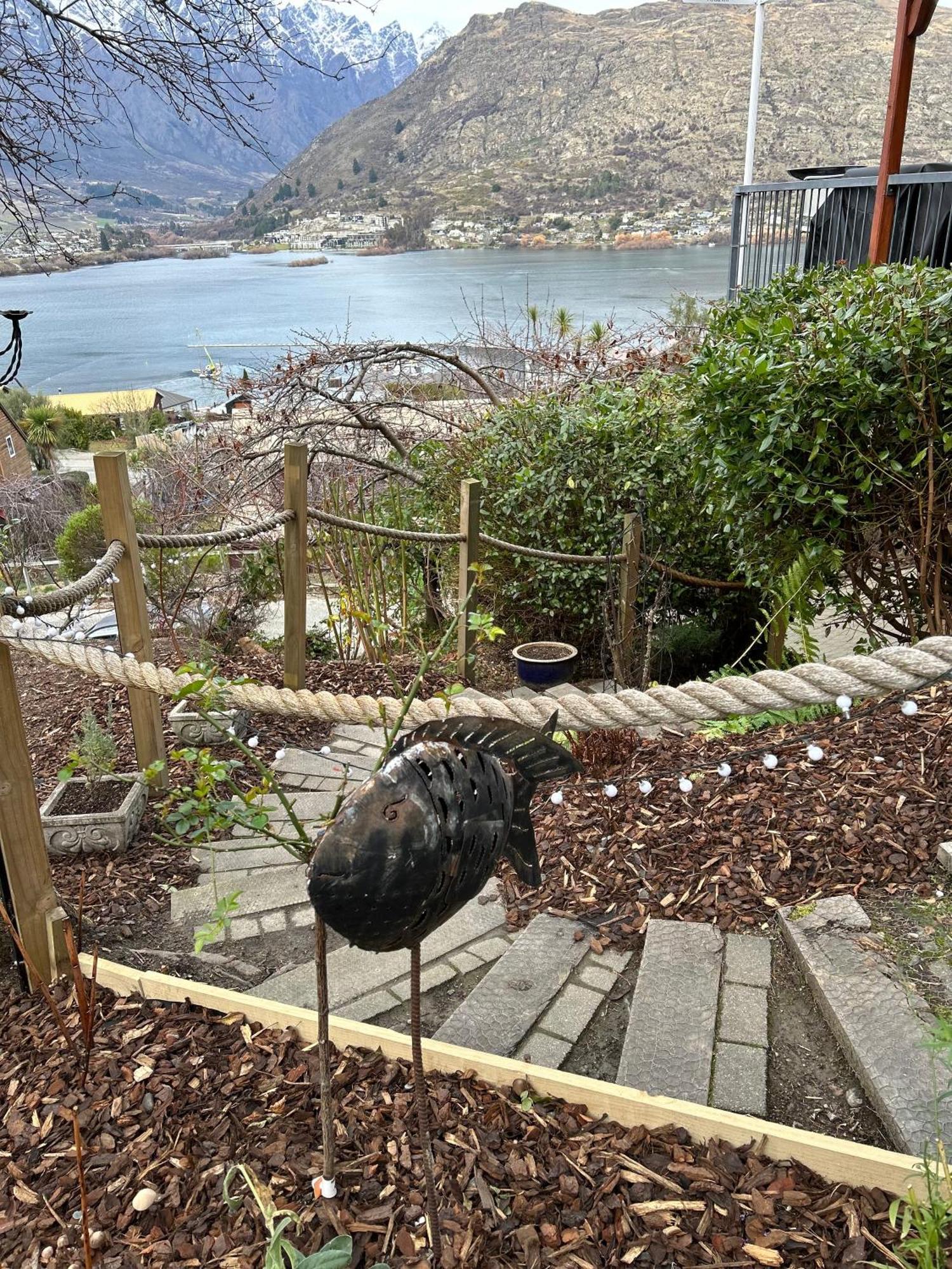 The Embassy B&B Queenstown Exterior foto