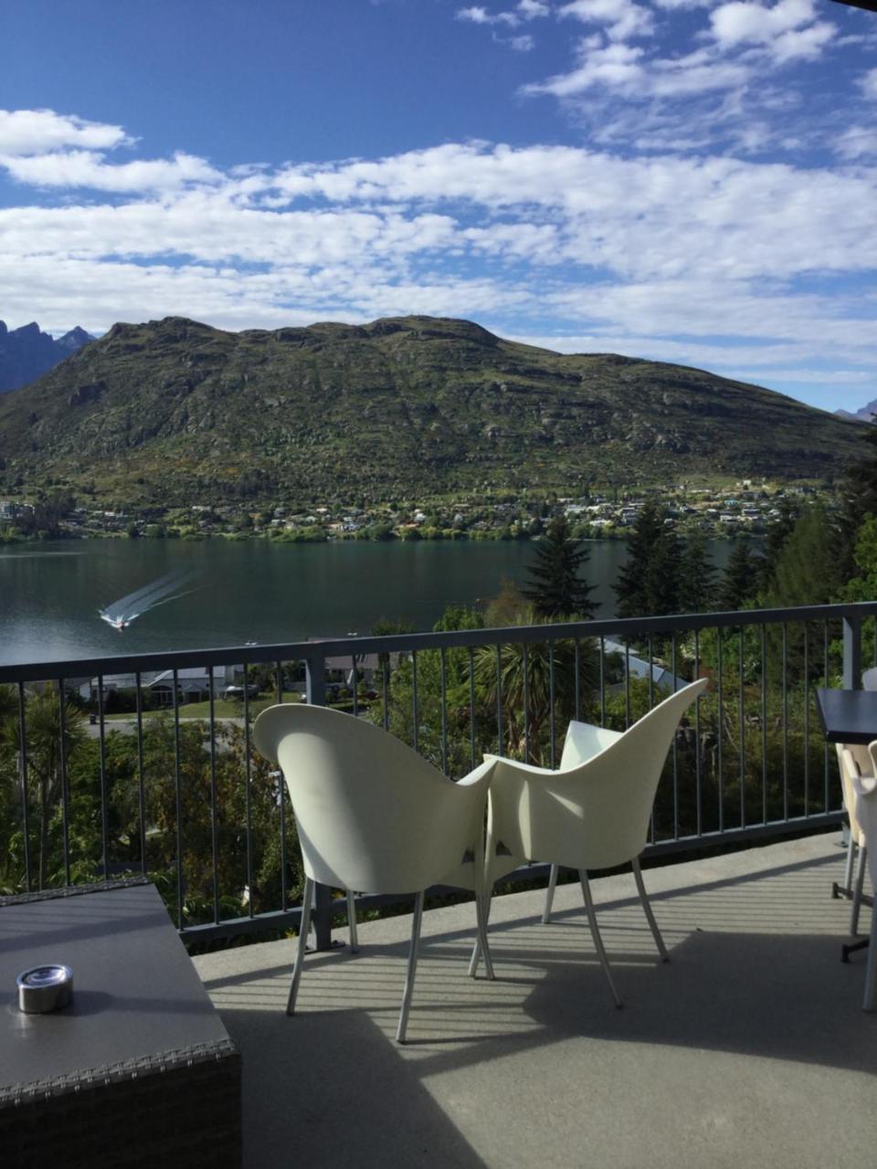 The Embassy B&B Queenstown Exterior foto