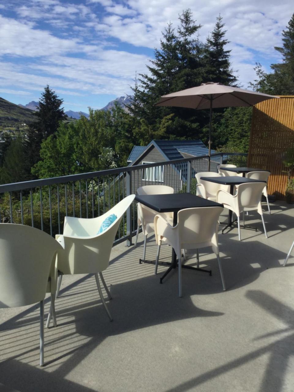 The Embassy B&B Queenstown Exterior foto