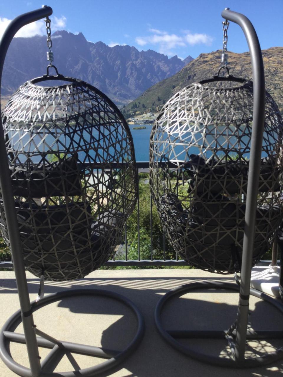 The Embassy B&B Queenstown Exterior foto